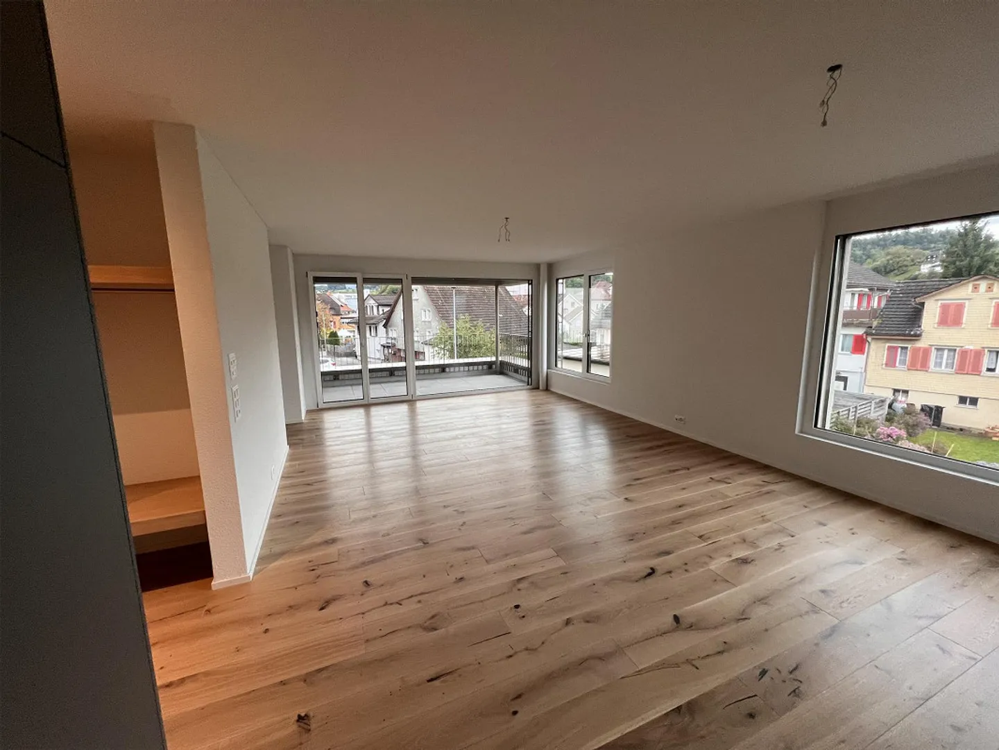 Appartement moderne de 3,5 pièces au cœur du quartier Sticker de Flawil - Photo 9 sur 11