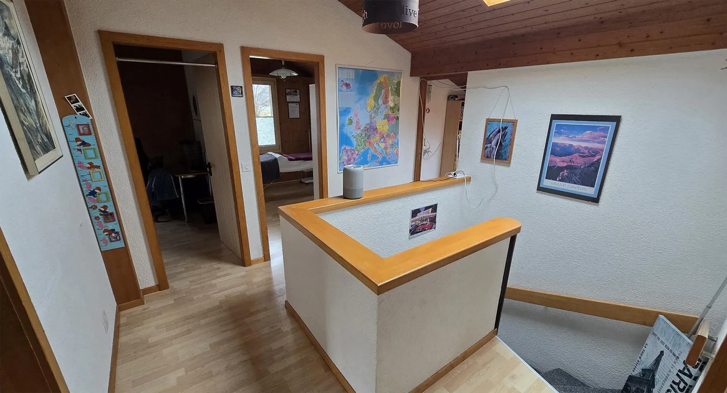 Geräumiges Familienhaus mit Pool - Foto 9 von 26