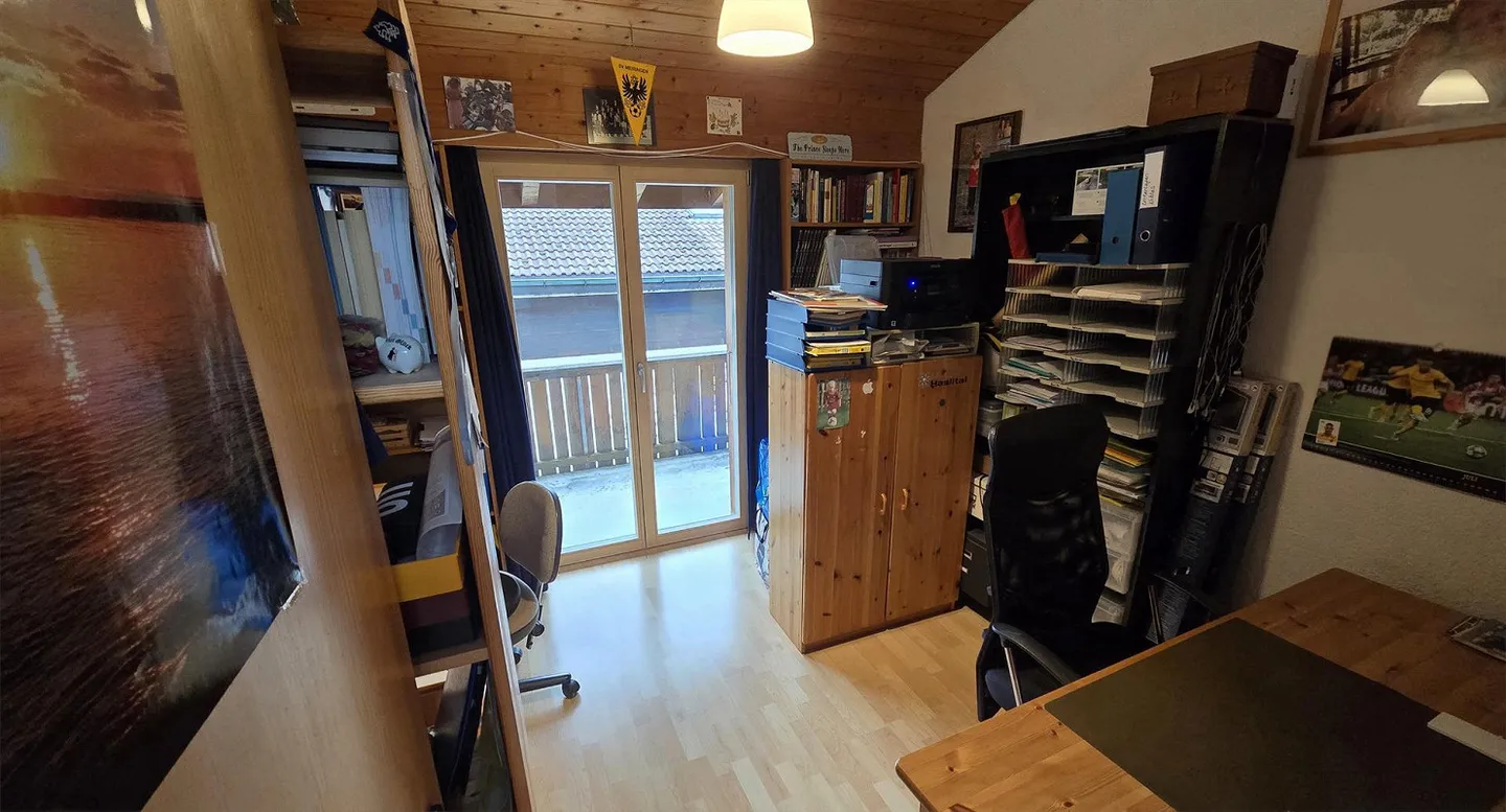 Geräumiges Familienhaus mit Pool - Foto 12 von 26