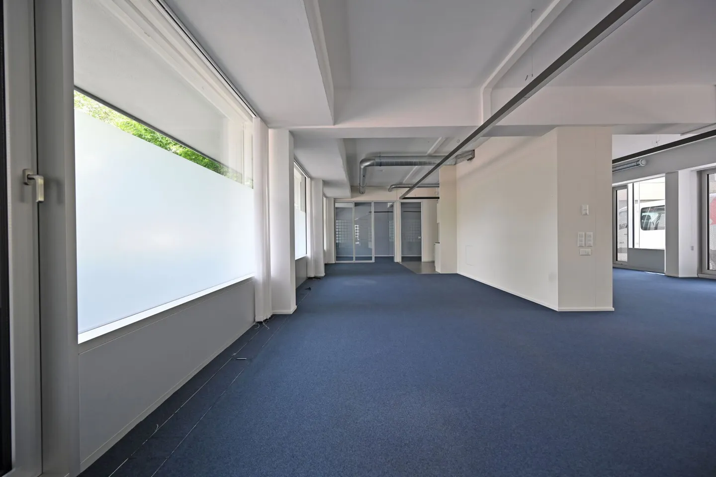 La tua sede aziendale centrale - Spazio ufficio/vendita nel quartiere Mattenhof - Foto 8 di 11