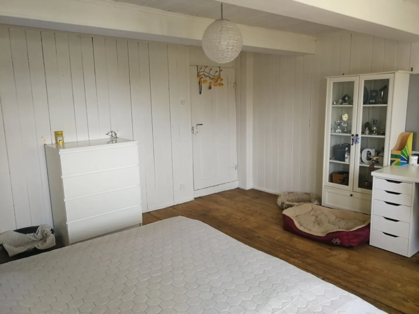 Old 4 1/2 Room Wooden House - Photo 7 of 14