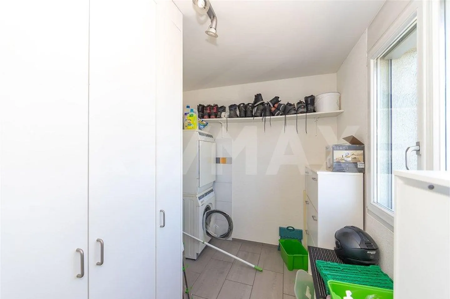 Proprietà residenziale e commerciale - Foto 5 di 13