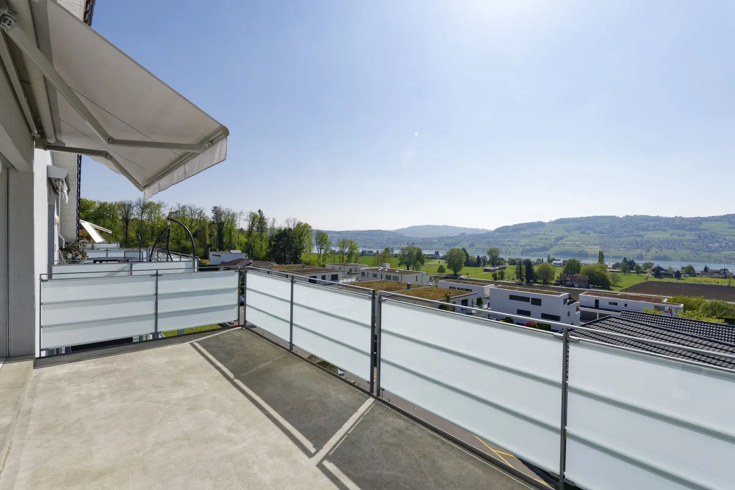 Attraktive Wohnung mit See- und Weitblick im wunderbaren Meisterschwanden - Photo 7 sur 15