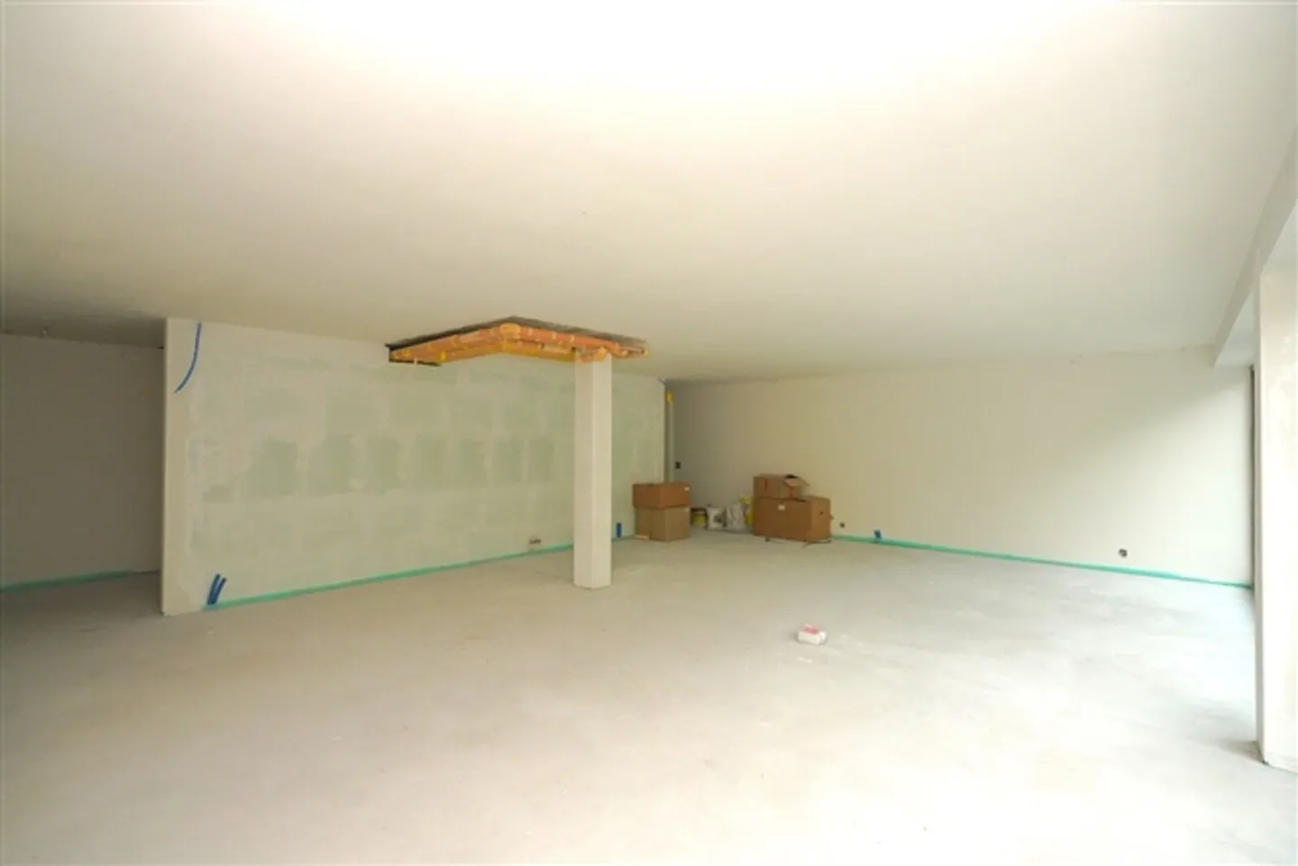 «BRUTTOHANDEL 
IN SIERRE» - Foto 5 von 7