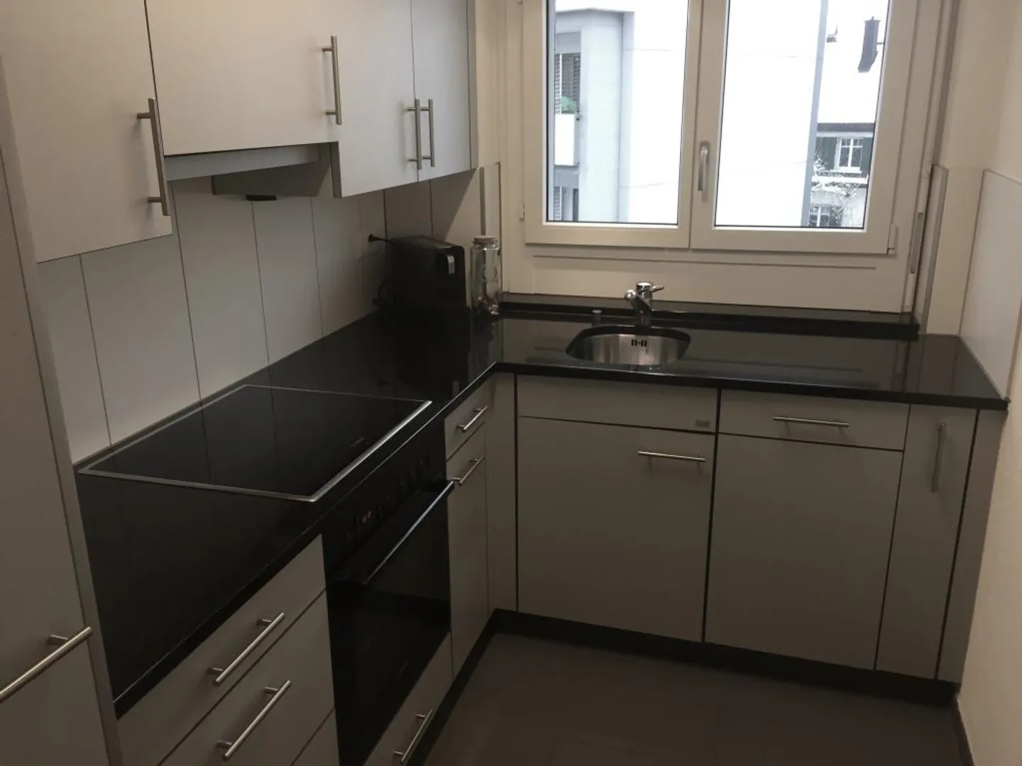 Situato in una zona tranquilla ma vicino alla città! - Foto 2 di 5