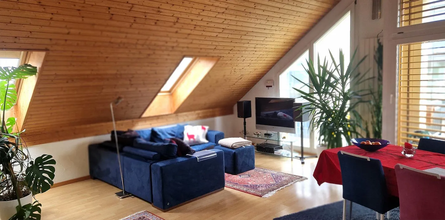 Recherche d'un nouveau locataire pour un charmant appartement de 3,5 pièces à Pfäffikon SZ - Photo 2 sur 7