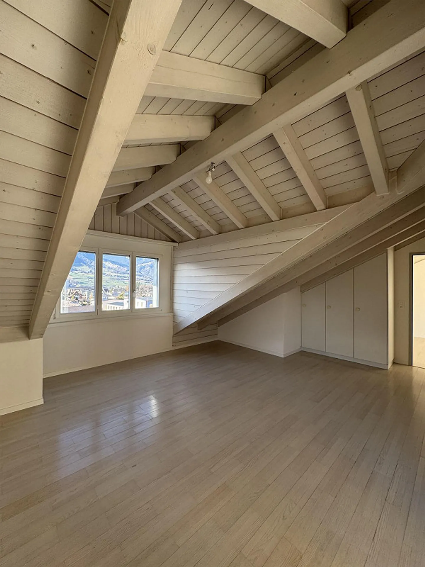 4½-Room Attic Apartment in the Center of Kerns - Photo 7 of 15