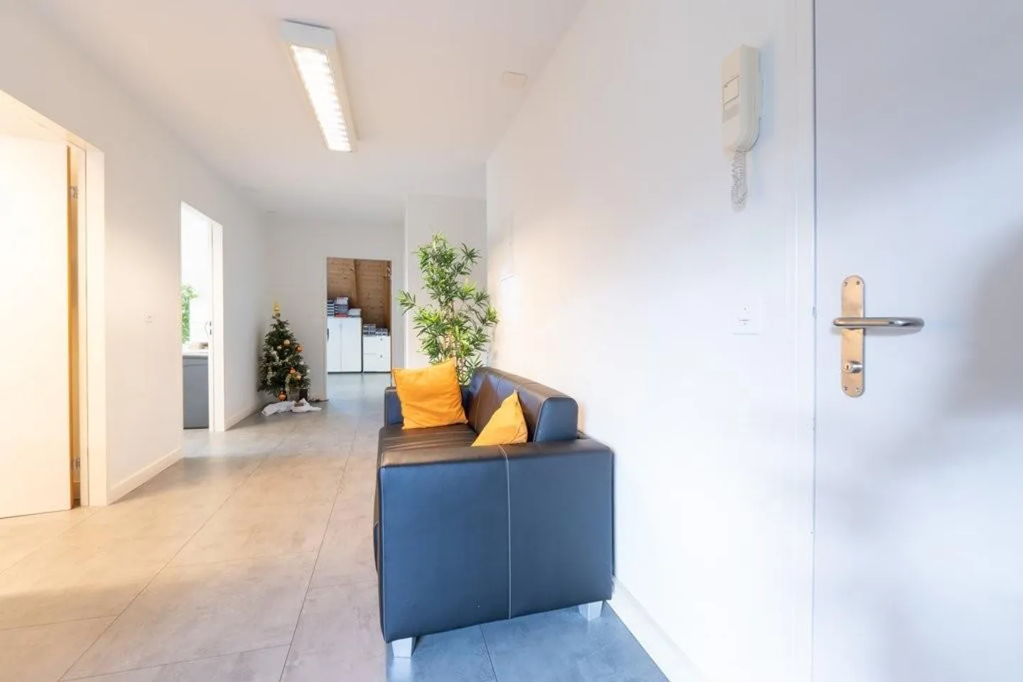 Attraktive Gewerbefläche in Muttenz - Foto 2 von 9