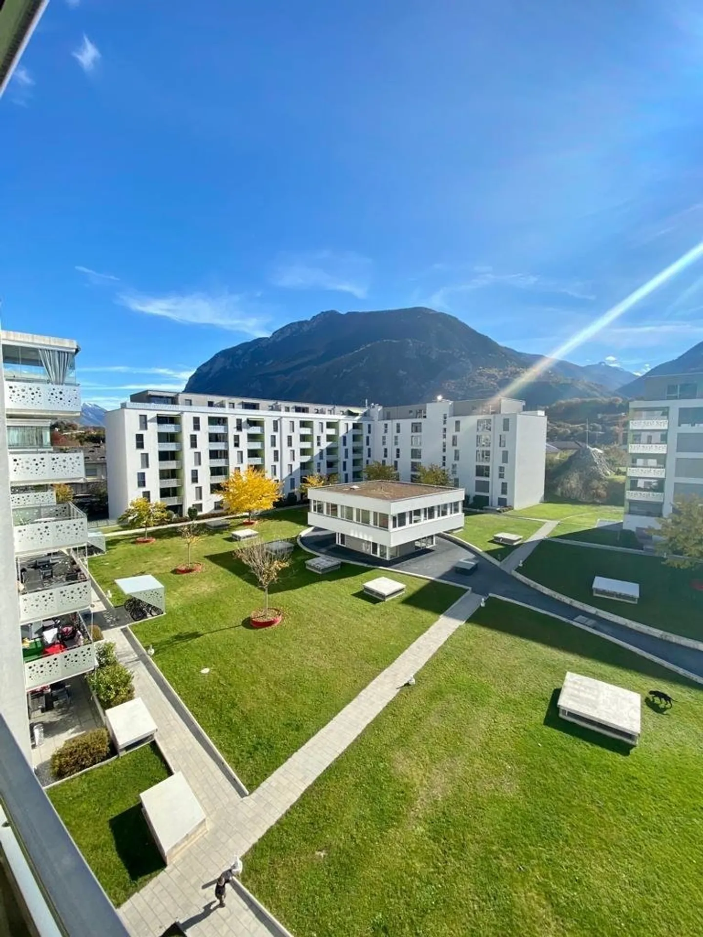Zu ergreifen! Wunderschöne Wohnung in der Nähe des Stadtzentrums von Sierre! - Foto 1 von 8