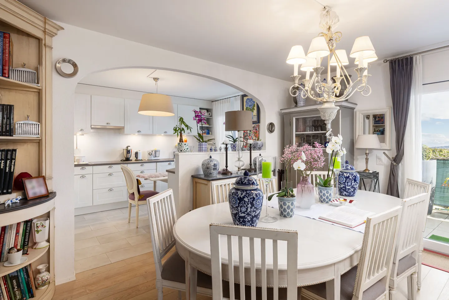 SUPERB APARTMENT WITH LARGE GARDEN, LARGE TERRACE WITH LAKE AND ALPS VIEW - Photo 1 of 13