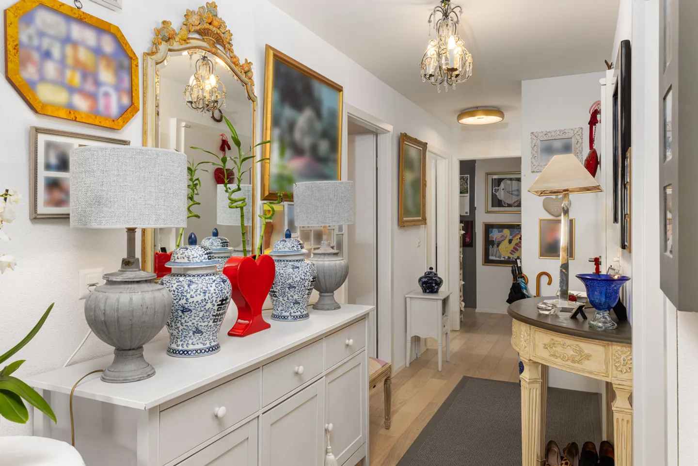 SUPERB APARTMENT WITH LARGE GARDEN, LARGE TERRACE WITH LAKE AND ALPS VIEW - Photo 11 of 13