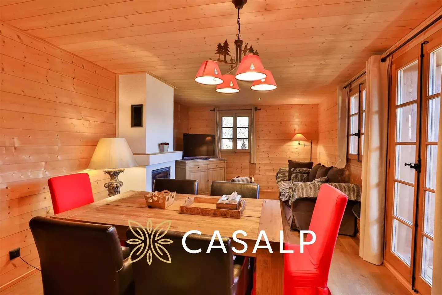 Bellissimo appartamento di 3 stanze con balcone - Foto 1 di 13