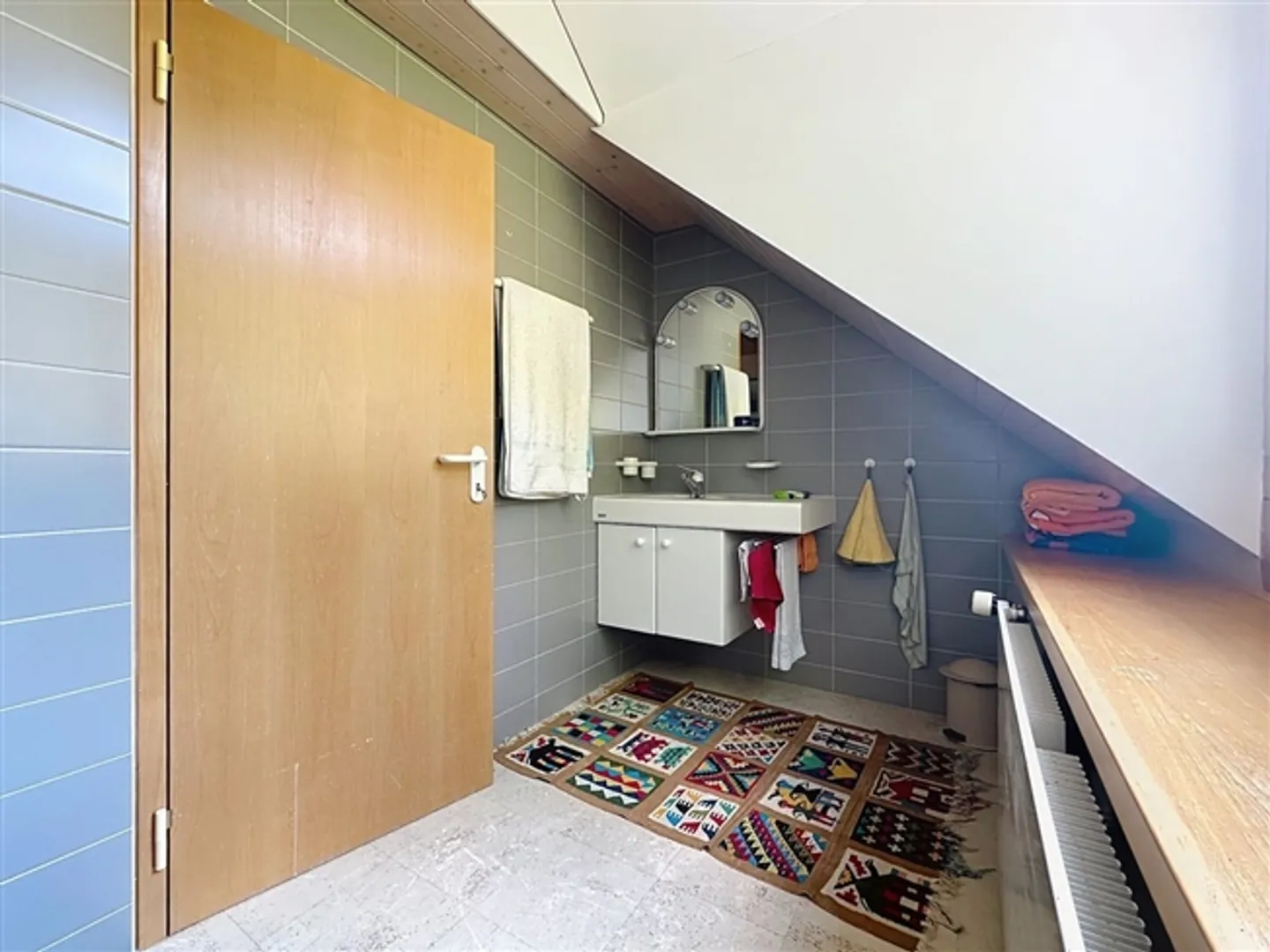 «Renoviertes Bauernhaus mit 2 Wohnungen, 383 m² Wohnfläche» - Foto 8 di 13