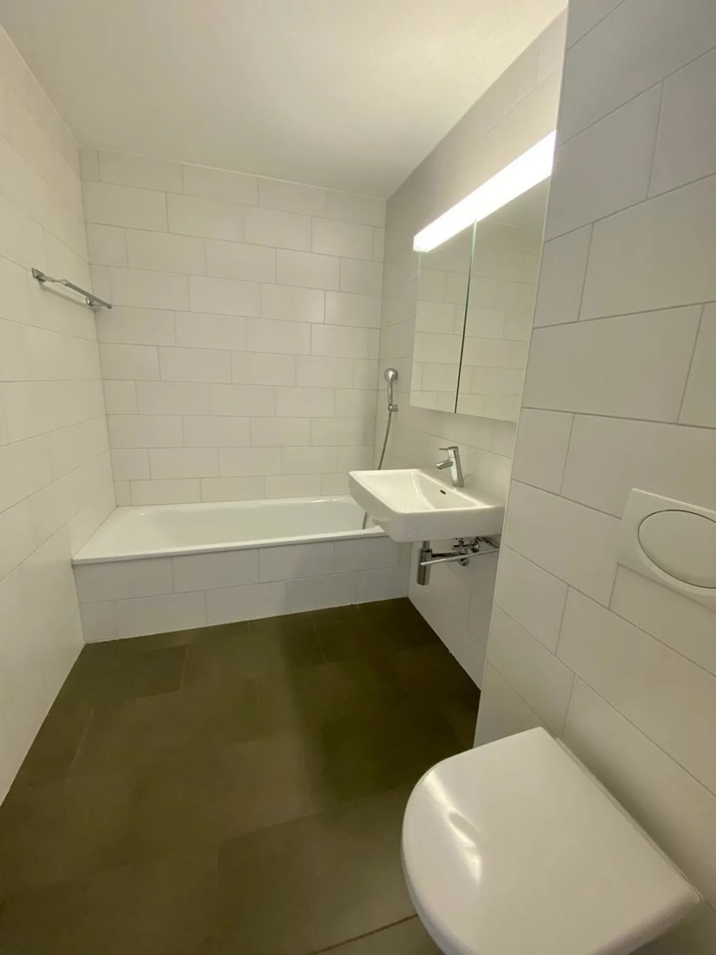 Zu ergreifen! Wunderschöne Wohnung in der Nähe des Stadtzentrums von Sierre! - Foto 6 von 8