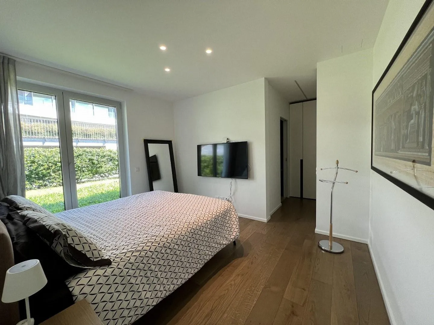 Moderno appartamento di 3,5 locali con vista mozzafiato sul lago - Foto 12 di 13