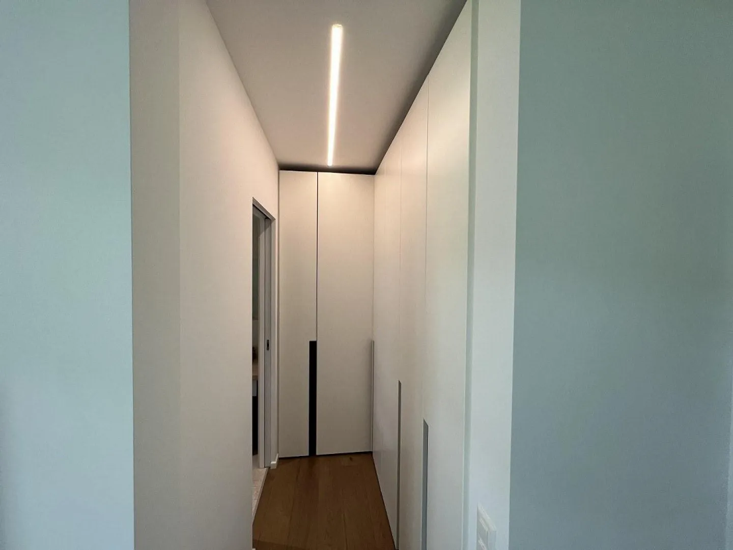 Moderno appartamento di 3,5 locali con vista mozzafiato sul lago - Foto 13 di 13