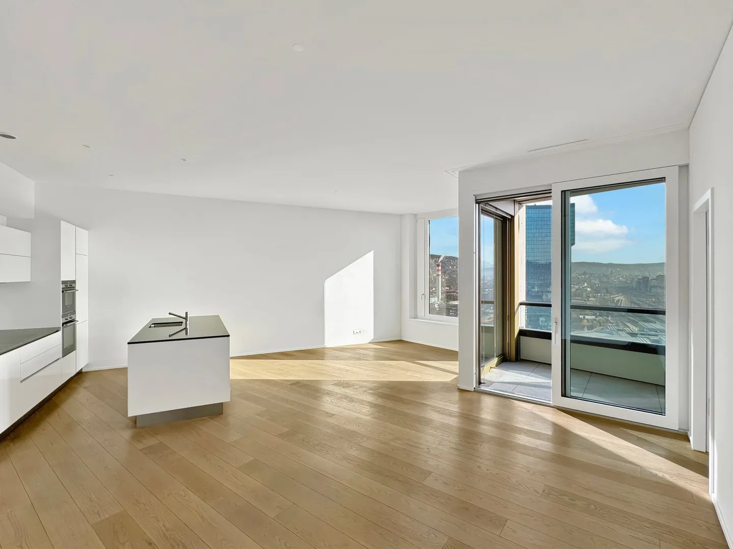 Appartement exclusif de 2,5 pièces en hauteur avec vue panoramique sur Zurich et les Alpes - Photo 4 sur 11