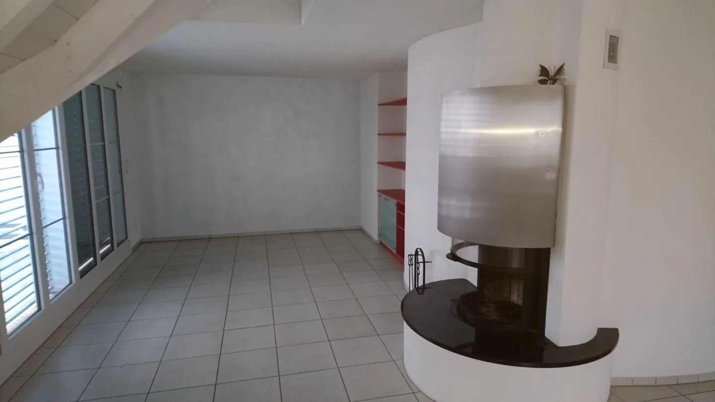Ampio appartamento maisonette di 5,5 stanze con bella vista - Foto 6 di 19