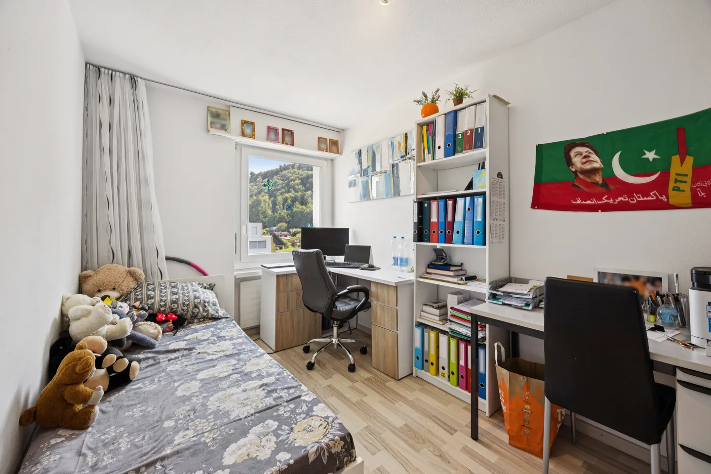 Spacious 6.5-room penthouse with flexible floor plan - divisible into 3.5 and 4.5-room apartments - Photo 10 of 11