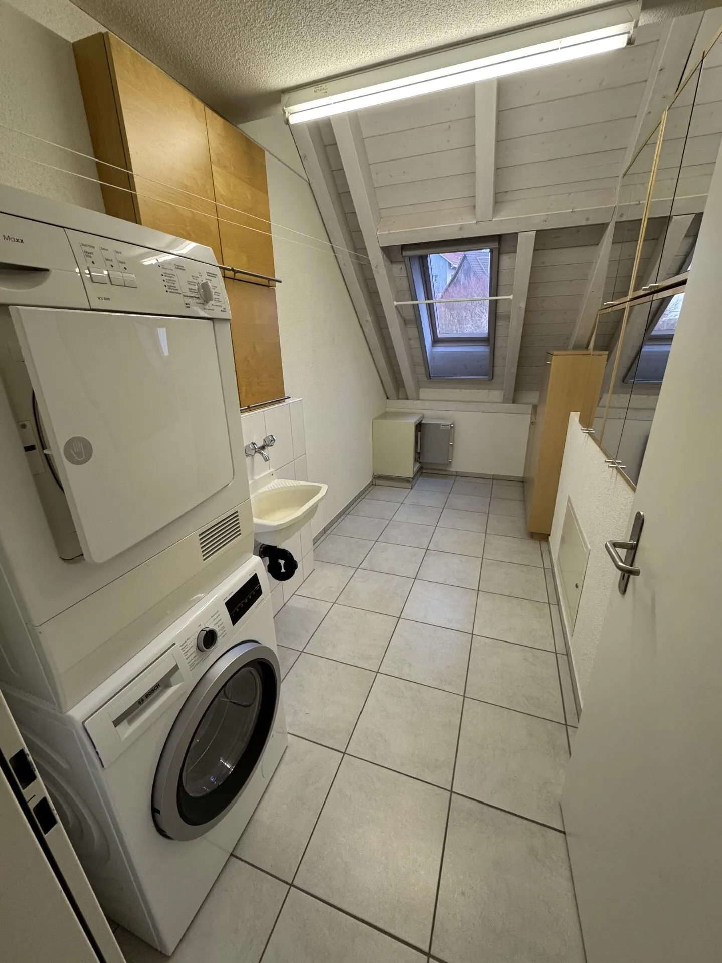 Ampio appartamento maisonette di 5,5 stanze con bella vista - Foto 12 di 19