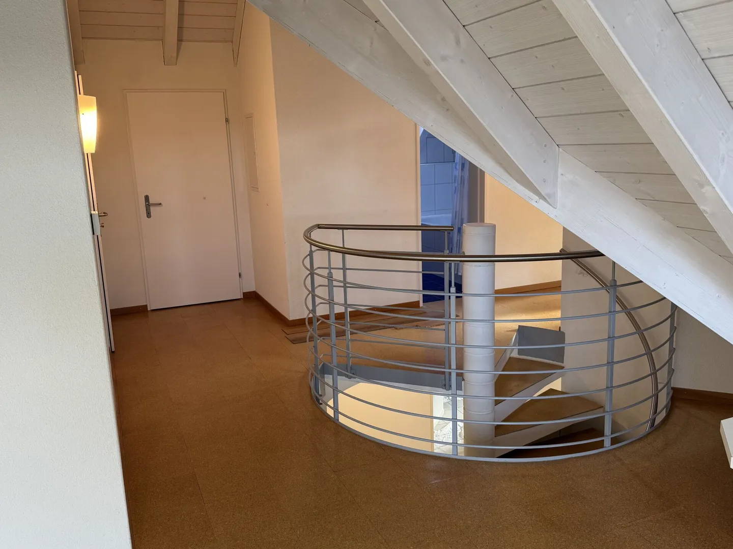 Ampio appartamento maisonette di 5,5 stanze con bella vista - Foto 15 di 19