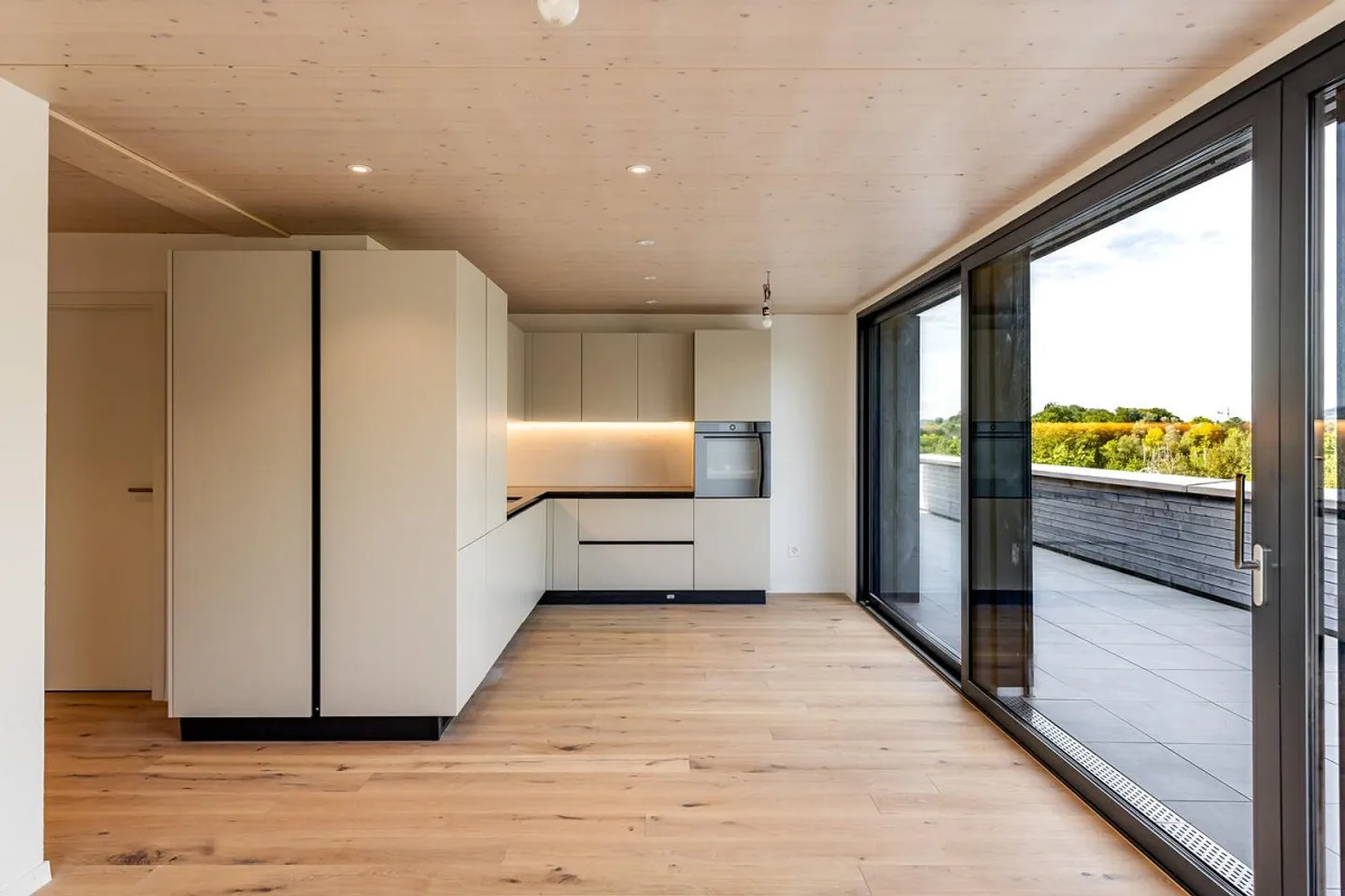 Moderne Attika-Wohnung in Gwatt - Foto 5 von 13