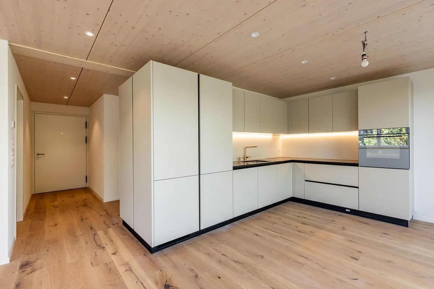 Moderne Attika-Wohnung in Gwatt - Foto 7 von 13