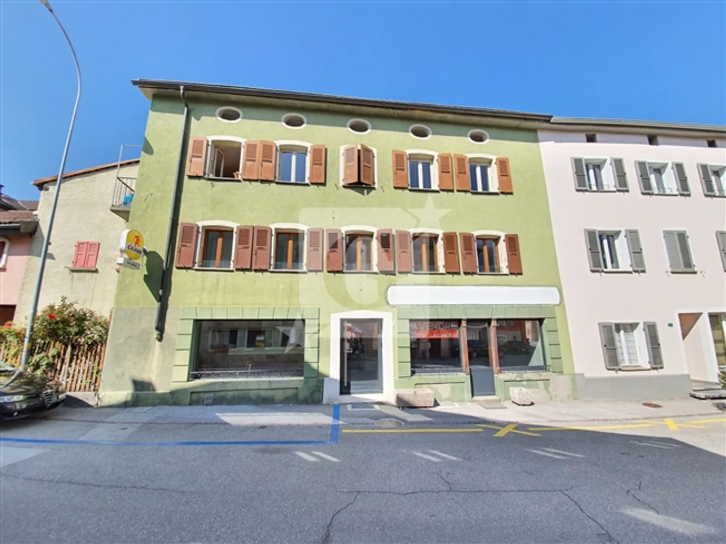 Completely renovated restaurant in an ideal location at the central square of St-Leonard VS - Photo 11 of 11