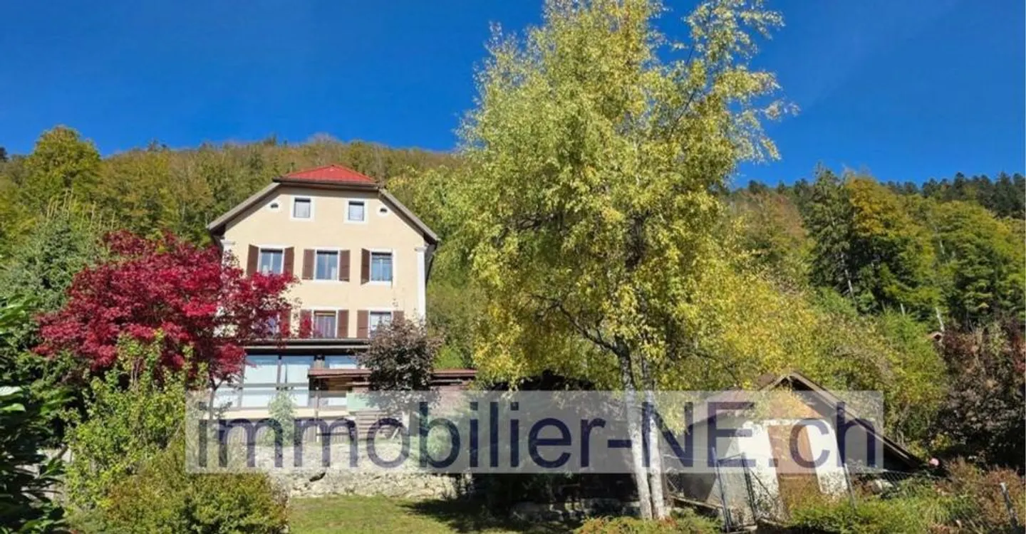Characterful detached house with large garden of 1455 m2 and potential for additional construction - Photo 1 of 11