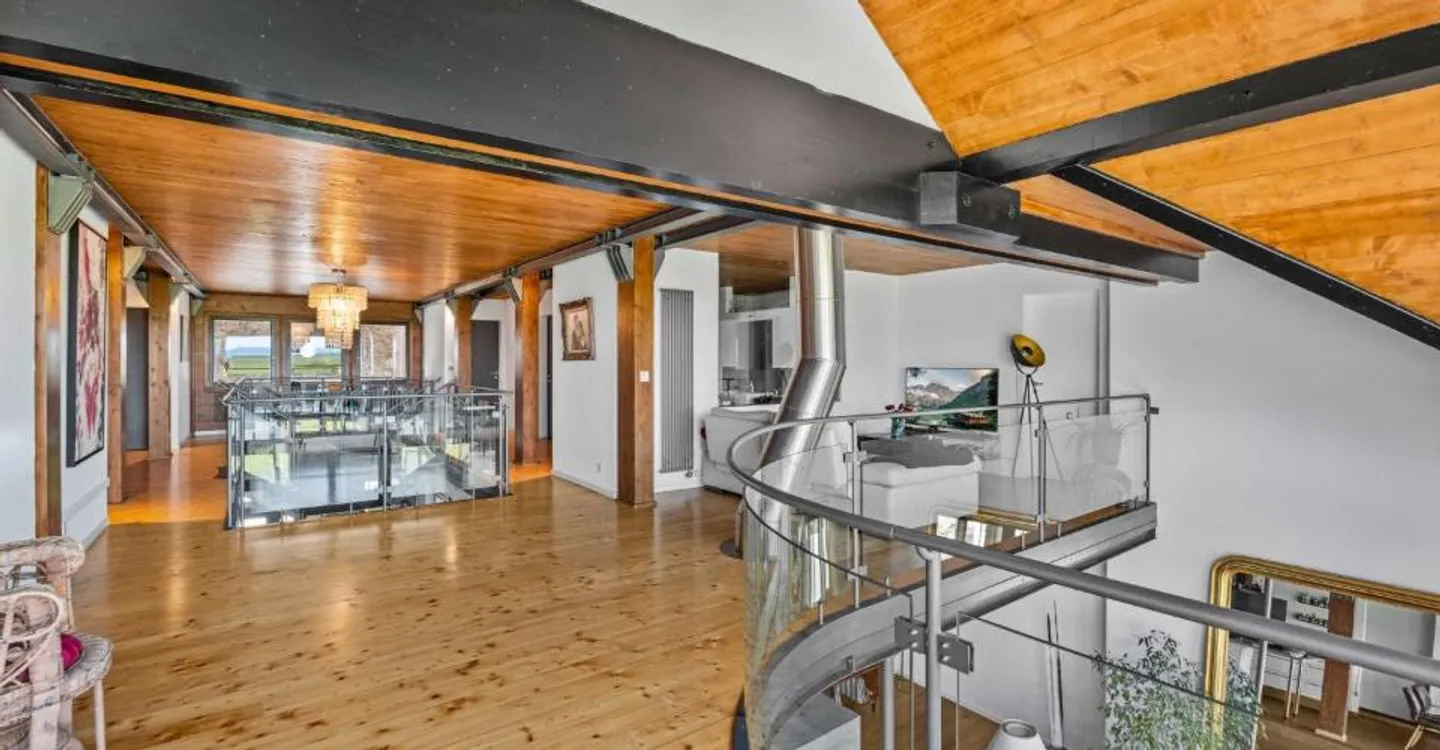 Family home of 265m² living space - Photo 12 of 13