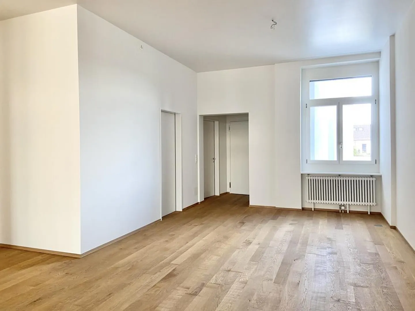 SPACIOUS APARTMENT IN THE CENTER OF BASEL - Photo 10 of 10