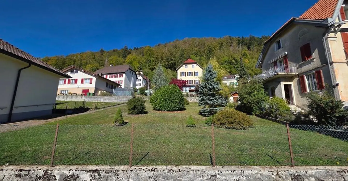 Characterful detached house with large garden of 1455 m2 and potential for additional construction - Photo 2 of 11