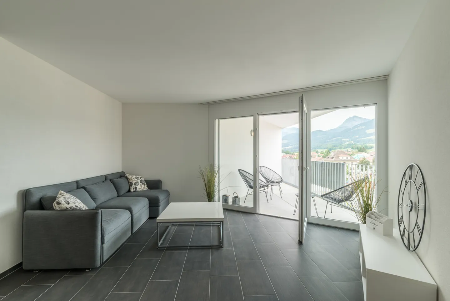 Luminoso appartamento di 2,5 stanze di 71 m2 - Foto 2 di 7