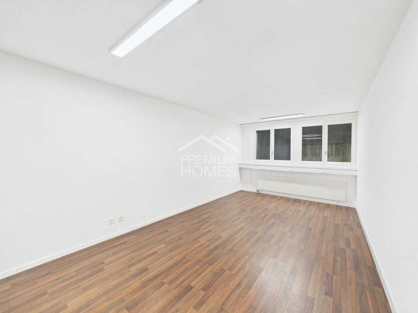 You have the idea, we have the space for it! - Photo 4 of 7