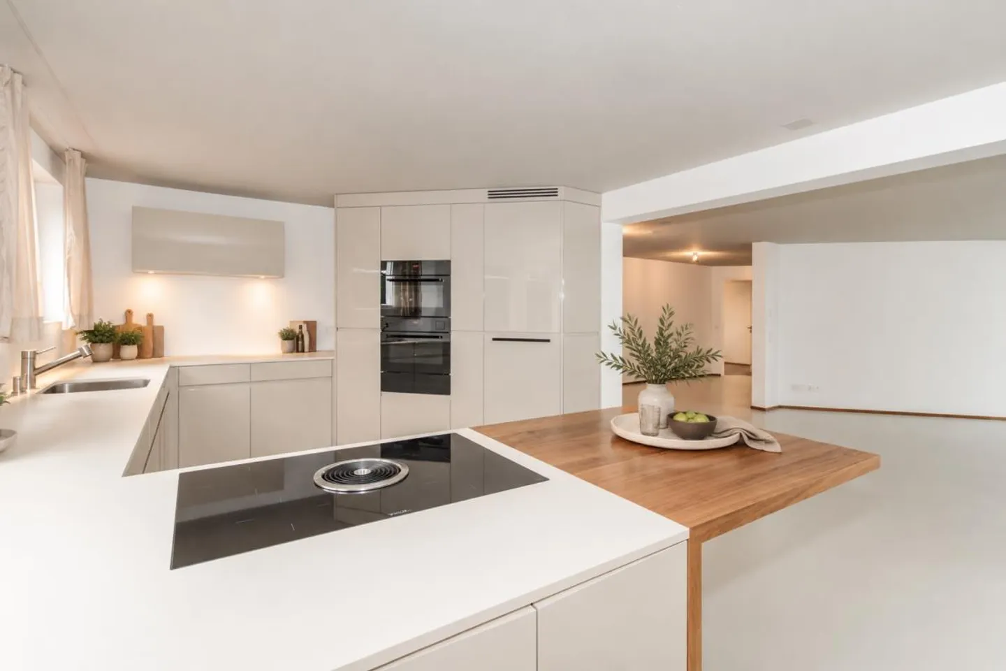 Grande maison jumelée de 6,5 pièces dans un quartier résidentiel privilégié - ... - Photo 5 sur 14