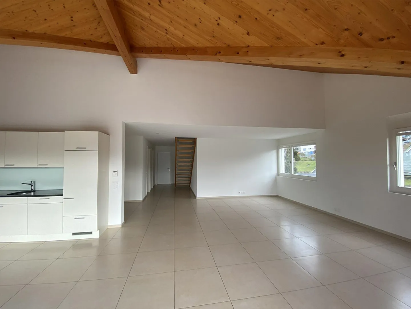 Luminoso appartamento maisonette di 5,5 stanze a Ruswil - Foto 3 di 12