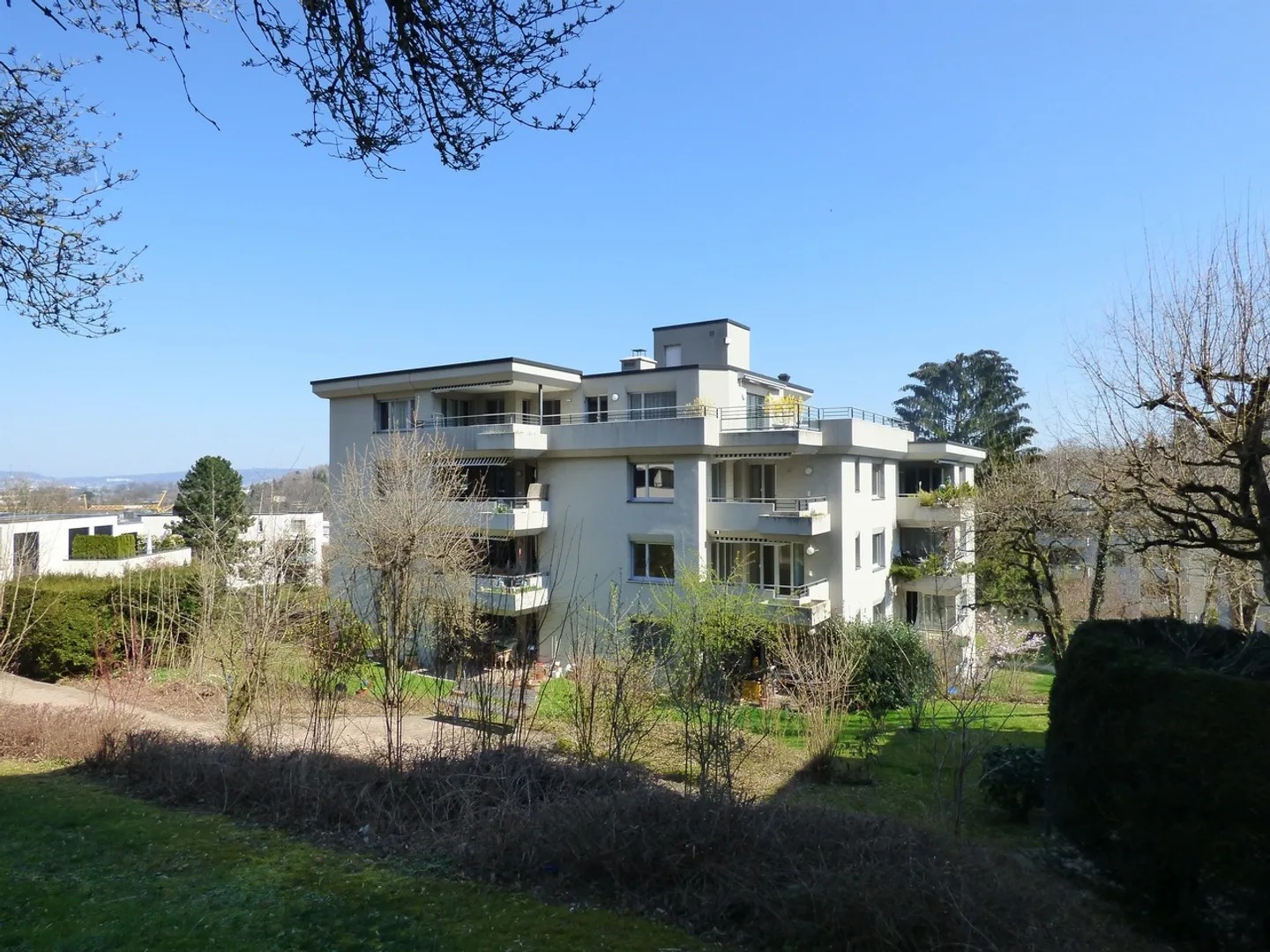 Craft Room for Rent - Photo 1 of 2