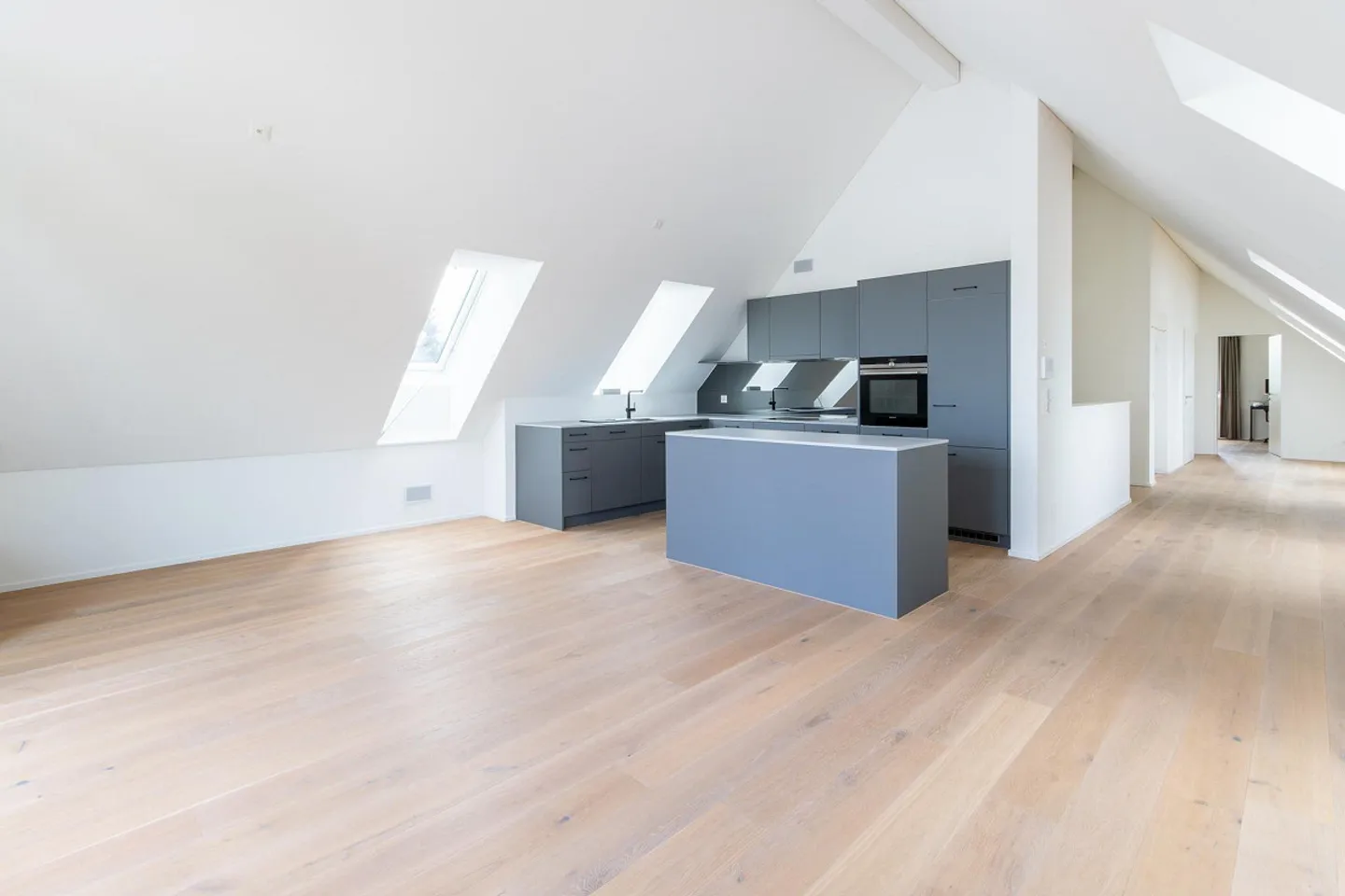Stilvolles Penthouse in Kloten - Foto 4 von 14