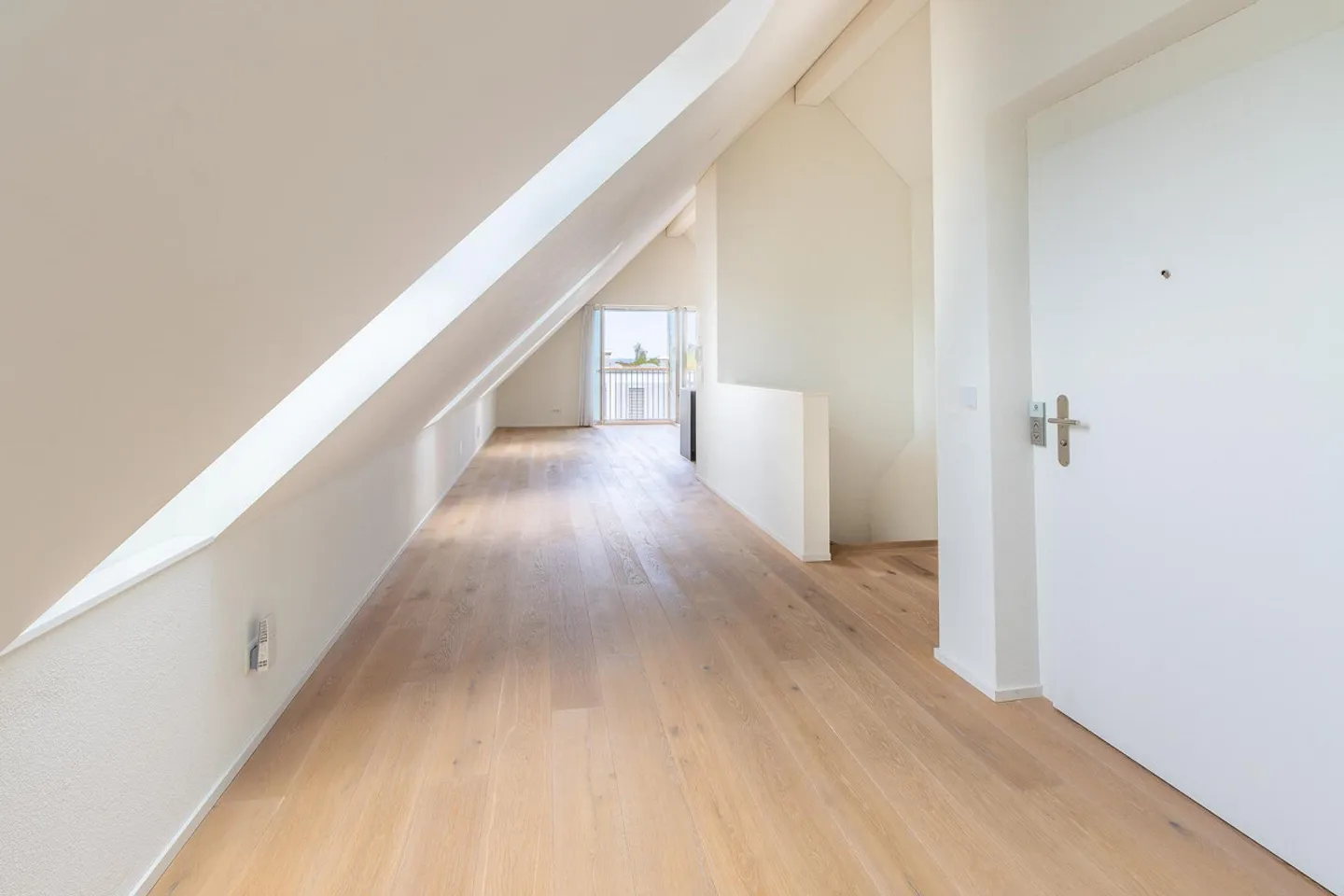 Stilvolles Penthouse in Kloten - Foto 7 von 14