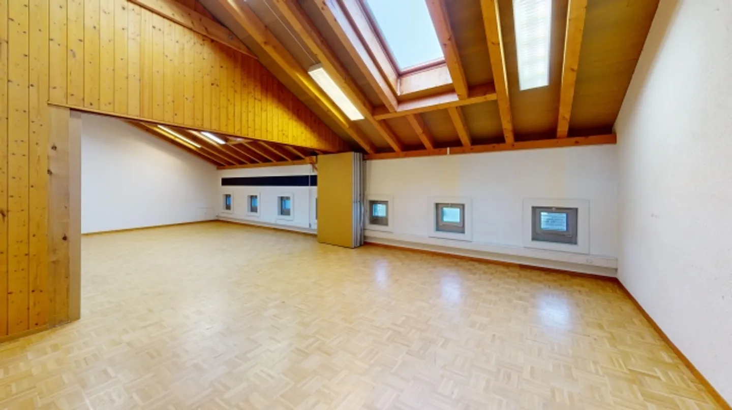 Office space for rent - Photo 8 of 9