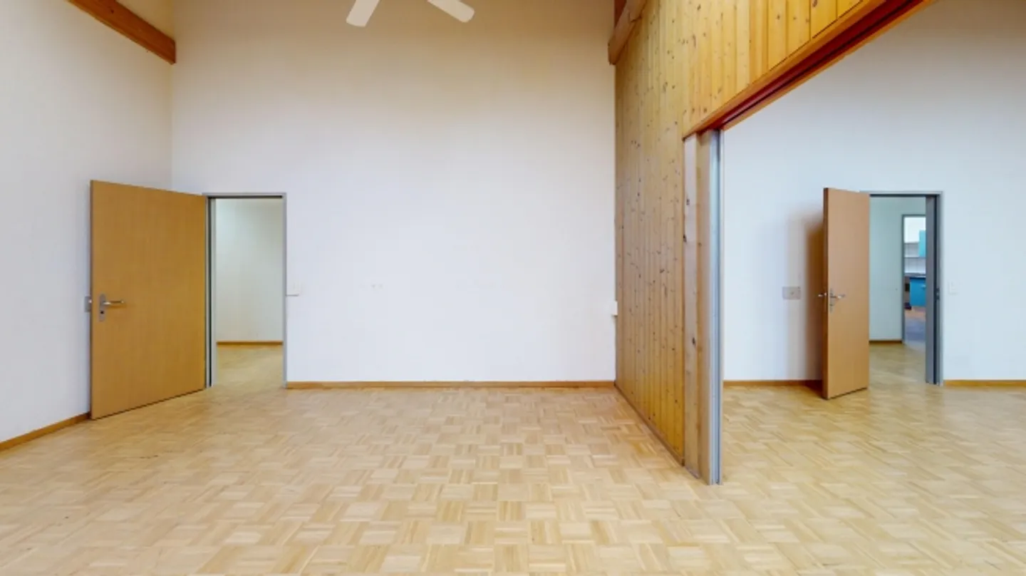 Office space for rent - Photo 5 of 9