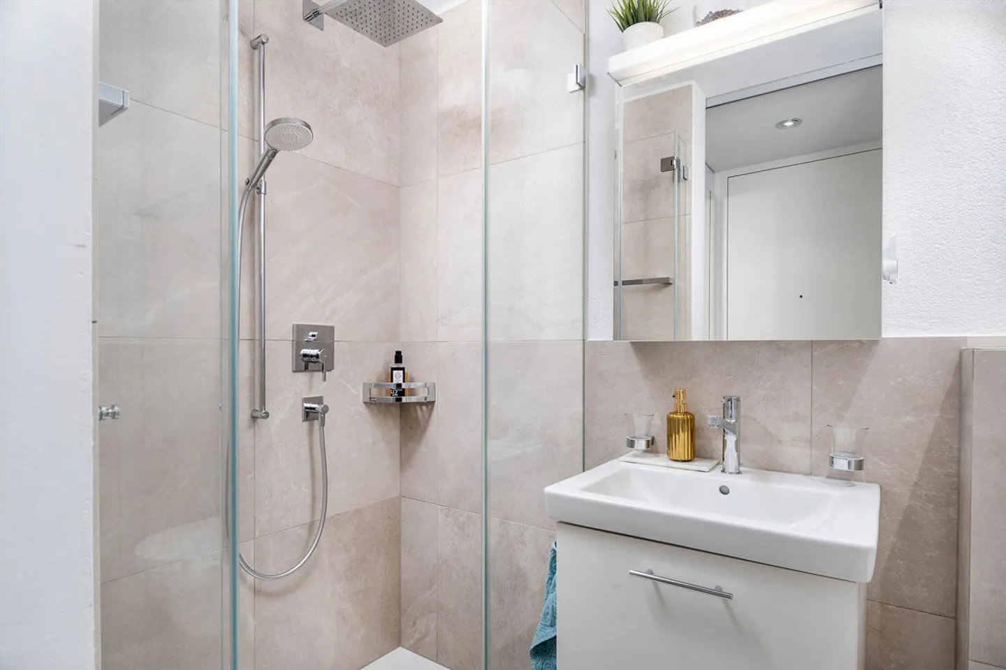 Appartamento centrale di 2 ½ stanze... - Foto 3 di 12