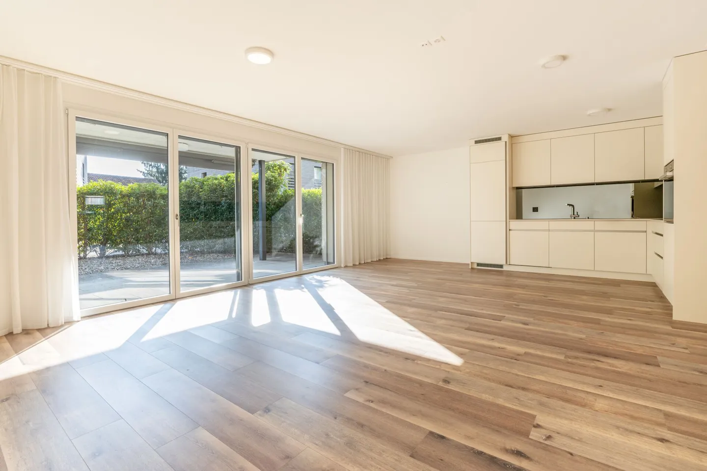 Appartement de jardin attrayant de 2,5 pièces avec charme - Photo 1 sur 17