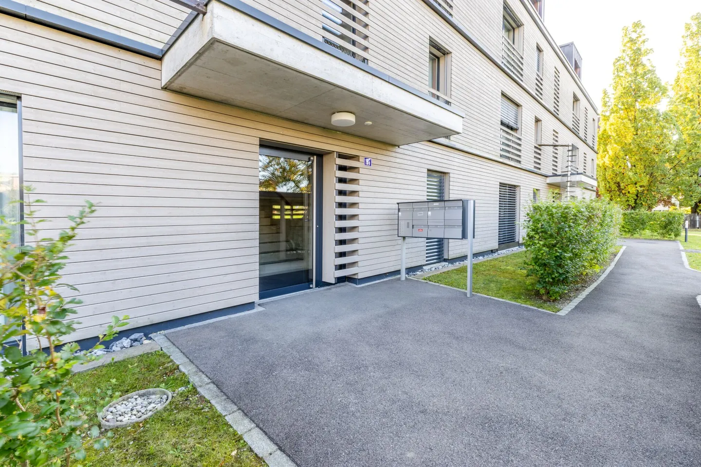 Appartement de jardin attrayant de 2,5 pièces avec charme - Photo 14 sur 17