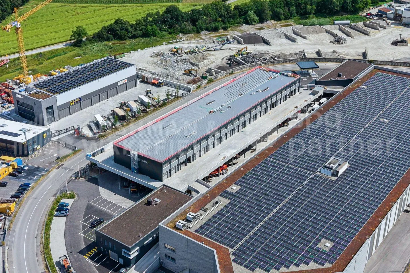 Boîte pour artisans dans le centre industriel de Genève - SATIGNY (Bois-de-Bay) - Photo 6 sur 12