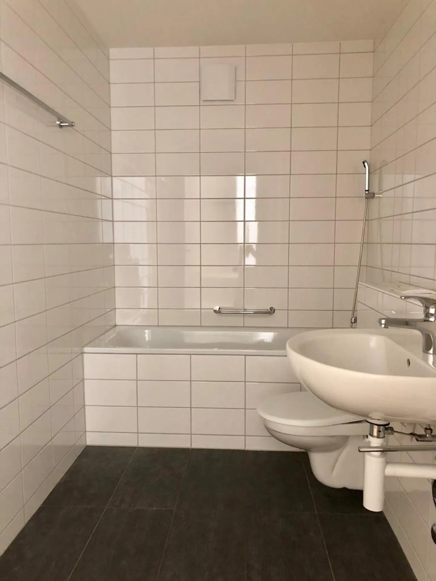 Ottimo appartamento di 3,5 locali a Zufikon - Foto 3 di 6