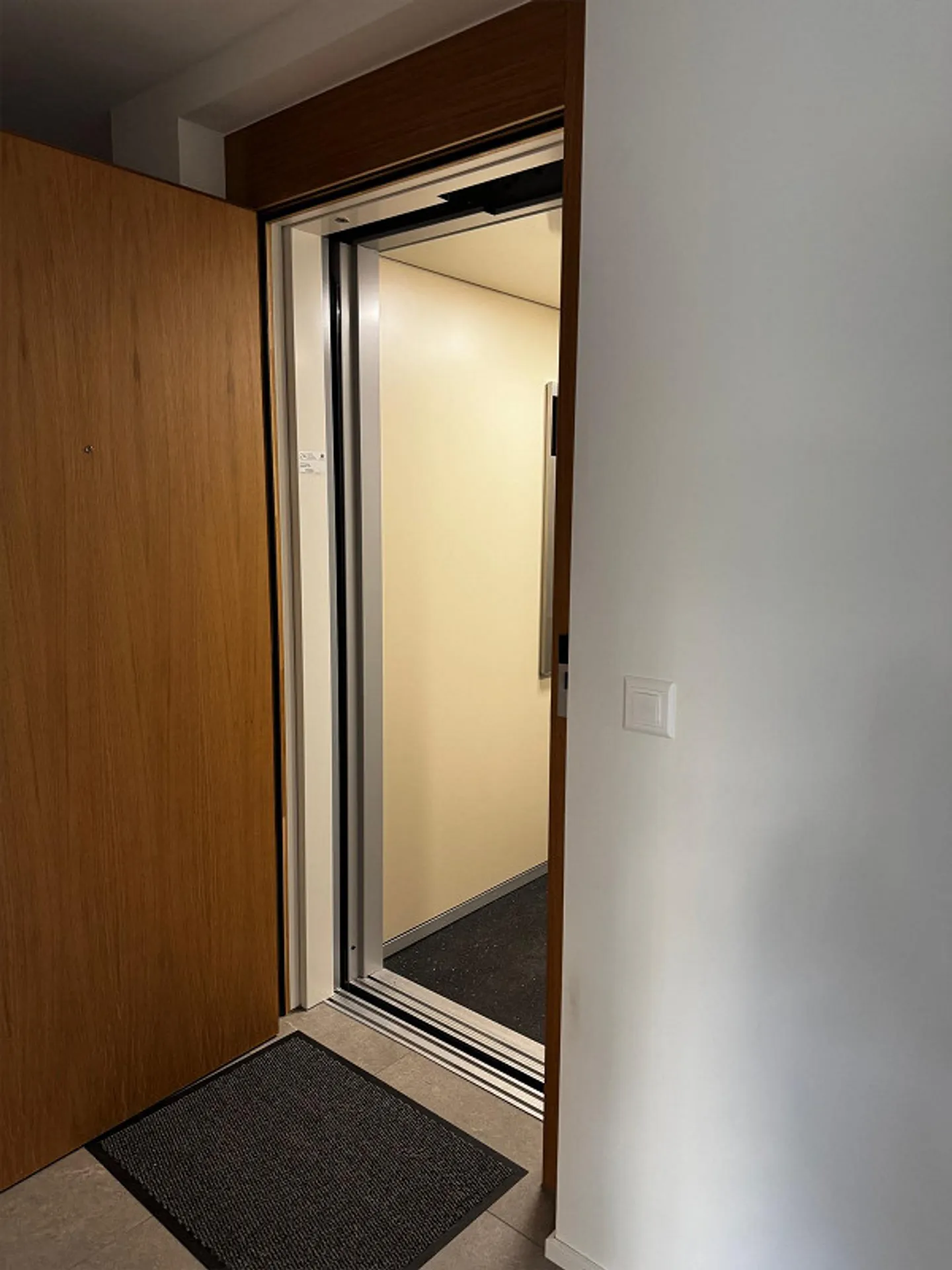 Exklusives Apartment mit atemberaubender Aussicht - Foto 12 von 15
