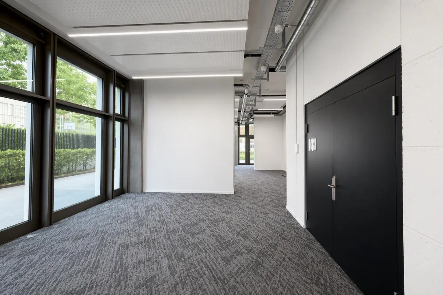 Travailler avec vision : Espace de bureau développé dans la tour de jardin Agl... - Photo 15 sur 17