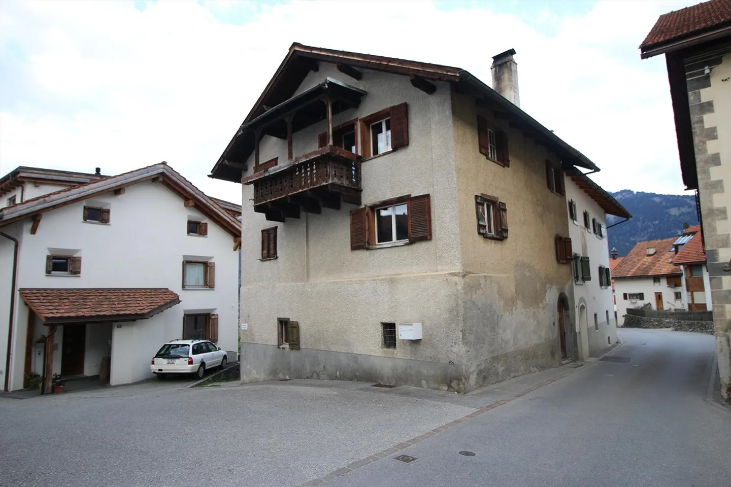 Detached house in a quiet location (as a permanent residence or holiday home) - Photo 1 of 7