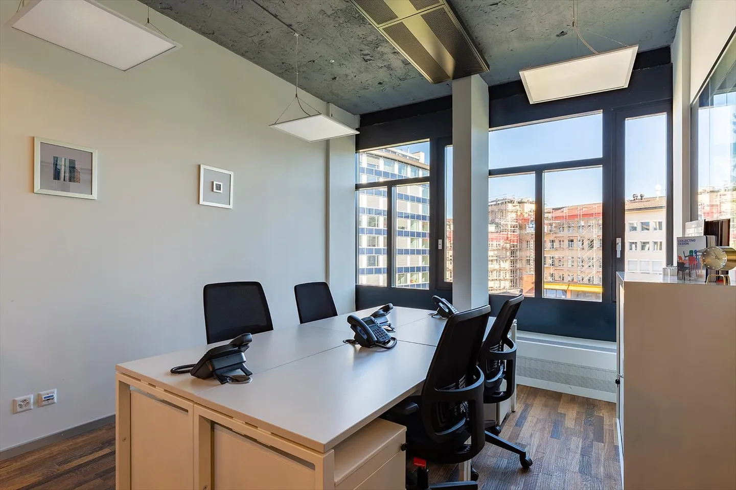 Bureau - Foto 3 von 9